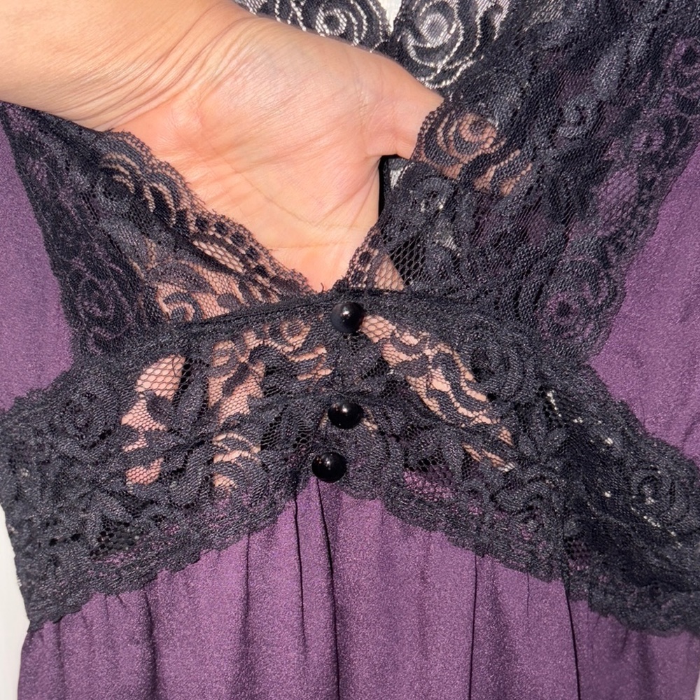 Purple Lace Trim Blouse - Picture 4 of 5